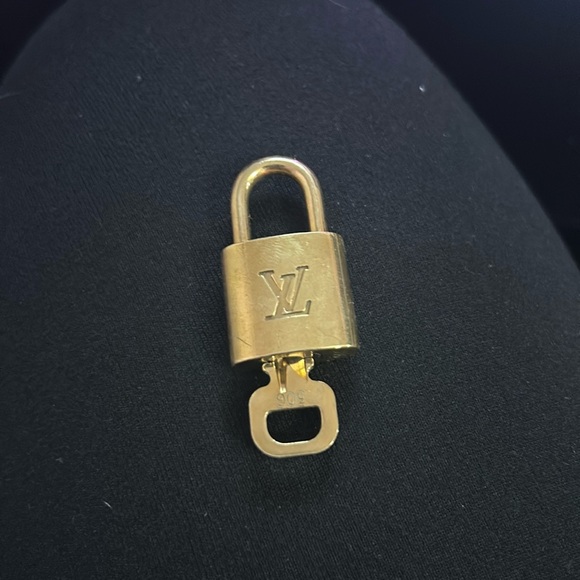 LV Lock and Key - Picture 1 of 1
